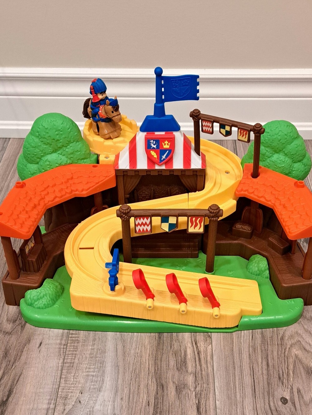 Fisher Price Little People Mike The Knight Klip Klop Arena Castle Horse Vintage